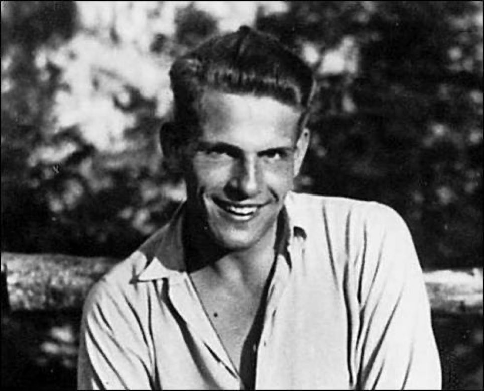 ANPIRomaPosti's tweet image. #ChristophProbst,studente, antifascista tedesco e attivista del gruppo della &quot;#RosaBianca&quot;, fu arrestato a #Innsbruck il #19febbraio&apos;43 mentre cercava di visitare la figlia #Kaja appena nata.Fu ghigliottinato insieme a #HansScholl e #SophieScholl a #München, il #22febbraio 1943.