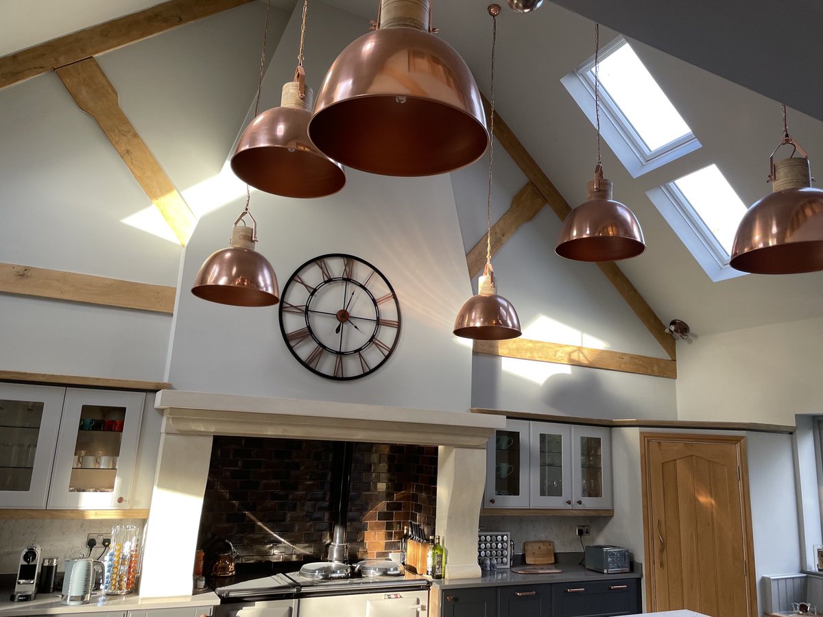 PeterMorgan152's tweet image. Challenging kitchen re dec due to height and obstacles but our team delivered  . Amazing end result