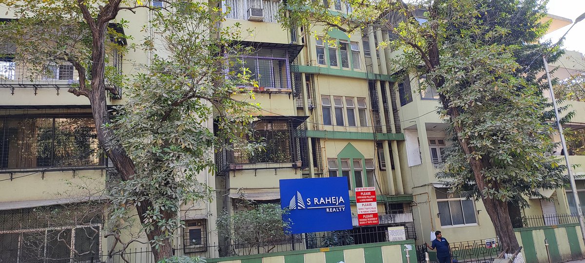 VishalBhargava5's tweet photo. S. Raheja Realty: Given the numerous Raheja entities in Mumbai real estate, it can be confusing to a common person
This firm focussed primarily in Bandra, Khar, Santa Cruz
Currently pursuing the most number of projects amidst this burst of redevelopment activity in the suburb https://t.co/Q72nzWXZyh
