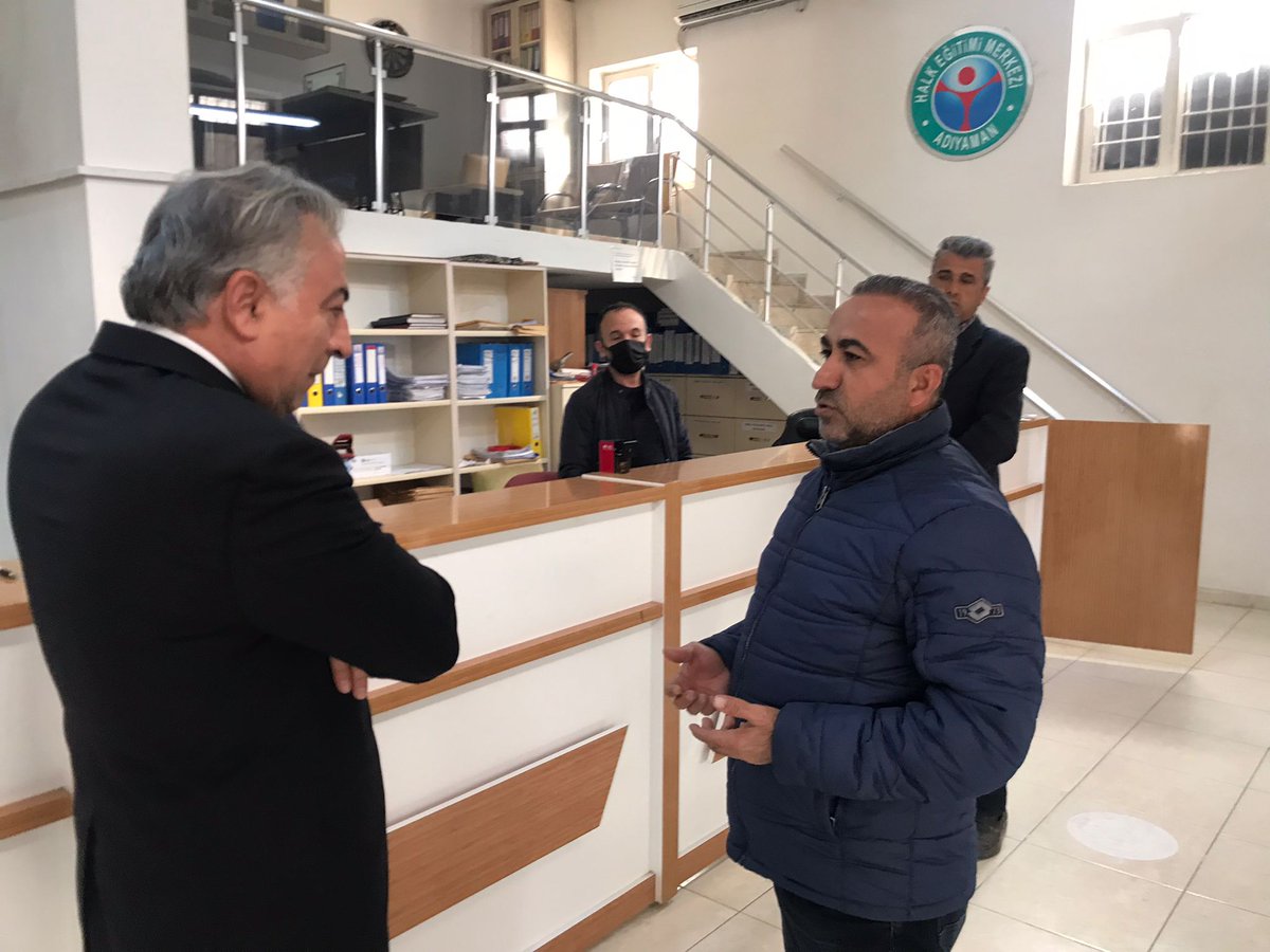 HakanGonen06's tweet photo. Halk Eğitim Müdürlüğümüze bağlı Açık Öğretim Lisesi Bürosunu ziyaret ederek, yapılan iş ve işlemlerle ilgili personellerden bilgi aldık. 
@tcmeb 
@adiyamanmem https://t.co/1edzYTckgl