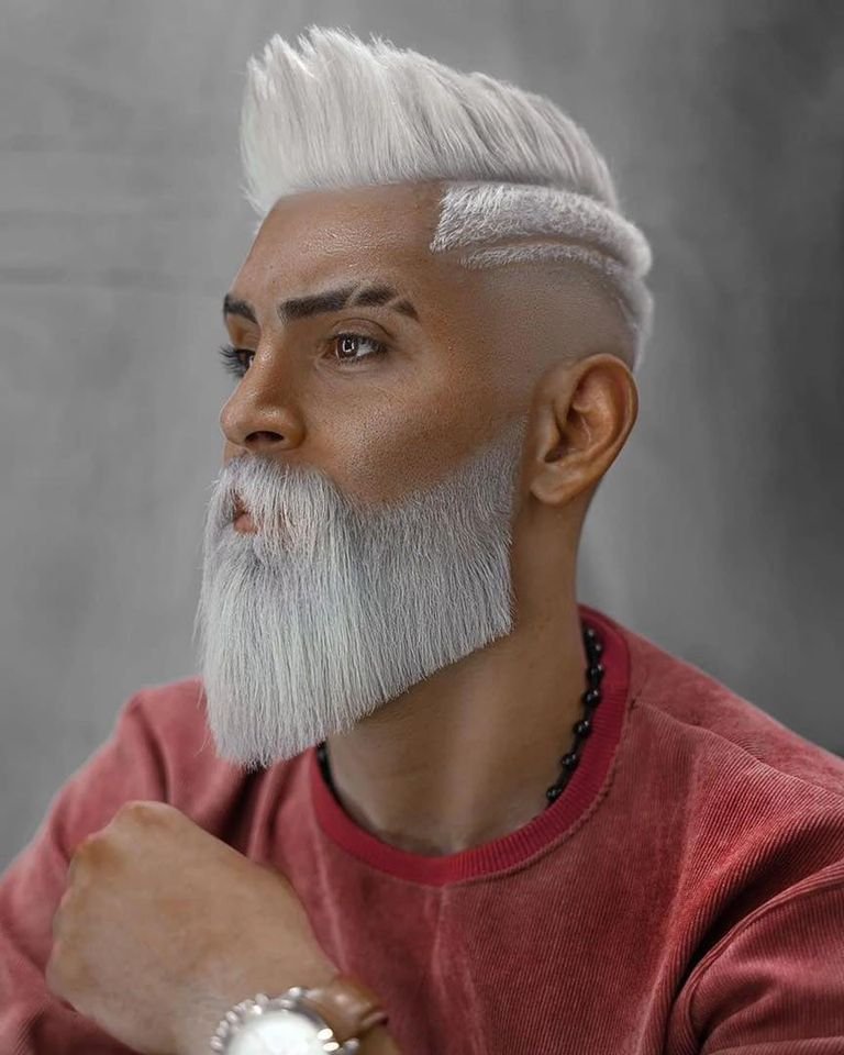 Give this HAIRCUT a name 😁😁😁

We would go first: Santa🎅 went on a cross fit 

Leave your name below 👇👇👇 in the comment thread.