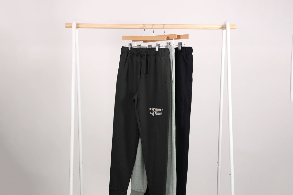 SmugVeganShop's tweet photo. Wearing joggers is almost as good for you as going for an actual jog, right? We now do joggers in men's &amp; women's cuts. )rganic cotton and 50% of profits donated. https://t.co/l645595fYf
#vegan
#veganuk
#veganbiz
#veganstyle
#veganfashion
#vegansweats
#veganjoggers https://t.co/XZsVqfJORt