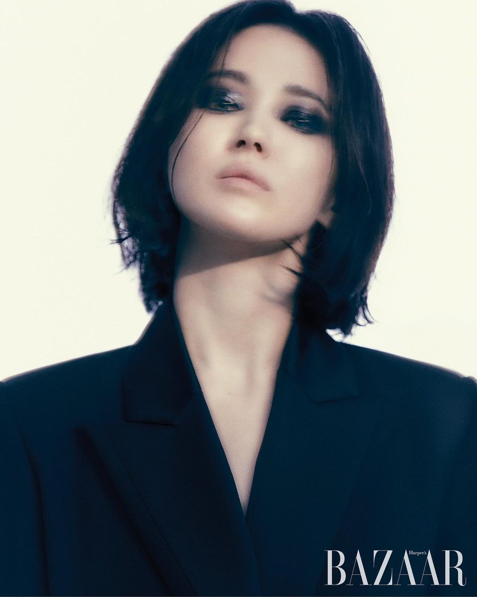 ash_realize's tweet photo. 송혜교 | BAZAAR Korea 3월호 https://t.co/KdW8Lbn4eM