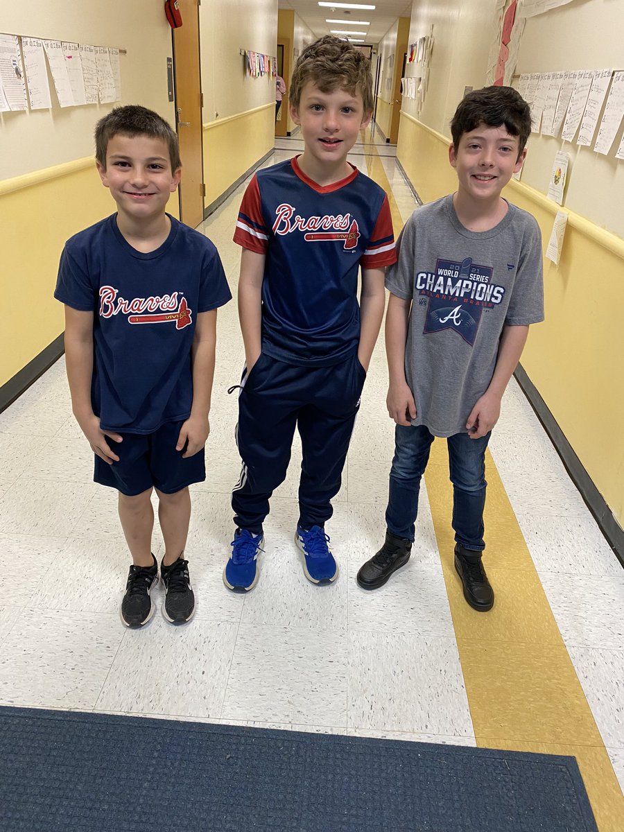 EmilyNycz's tweet photo. #TwosDayFCSZone7 Triplets and Quads! https://t.co/jlvr2OFD9d