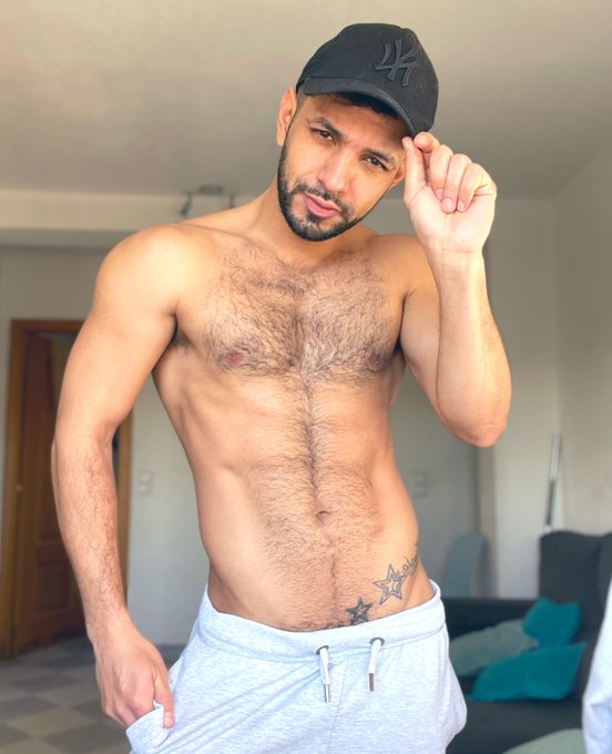 Martes 

?

??https://t.co/pNz6fzbiHE??

https://t.co/cygxMH1qWN 

@miguelsolo611 @Pollas_lefa3 @theQueerPig
