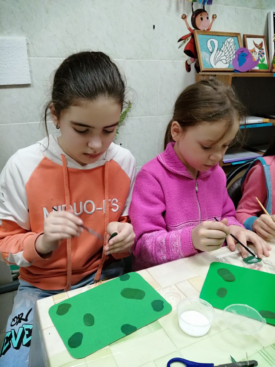 srcnes's tweet image. #mspno Скоро праздник наших пап, дедушек и мальчиков - День защитника Отечества. В творческой мастерской «Мастерская радости» несовершеннолетние отделения социальной реабилитации несовершеннолетних изготовили подарки и открытки своими руками.