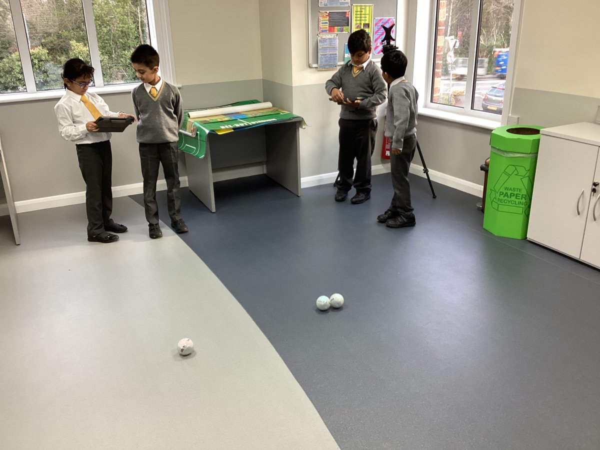 StainesPrepDigi's tweet photo. Today in #StainesPrepDigitalLearning #StainesPrepYear2 learnt how to program sphero robots to draw basic shapes using the app on our Ipads.
#StainesPrepPride #StainesPrepShare #StainesPrepRespect @SpheroEDU @ipad_by_apple https://t.co/Oxqk7HfCVV