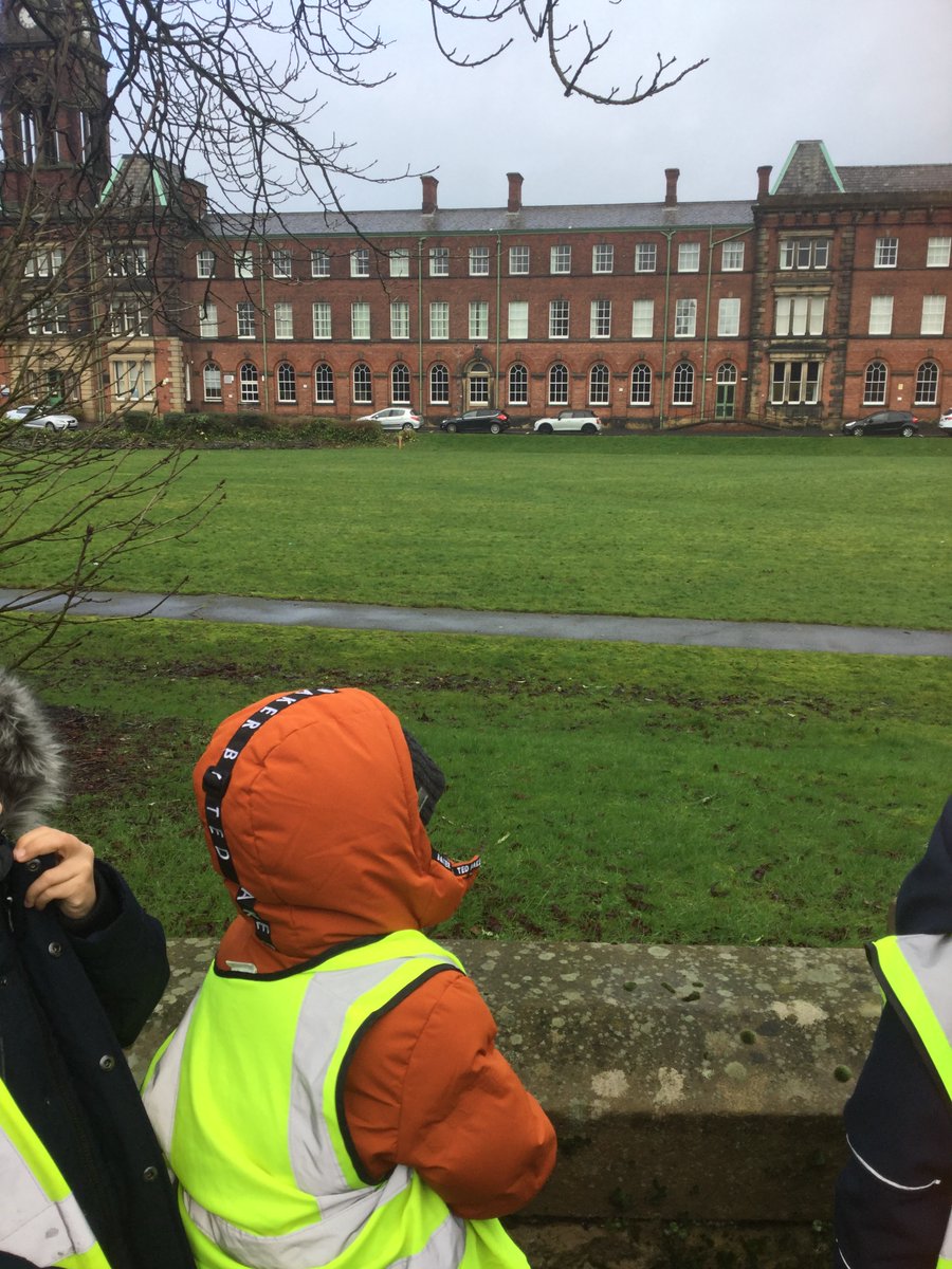 olive__preston's tweet photo. Reception children enjoyed their walk to the different places in our local area. #ExploringTheLocalArea #Geography #Ambition #WeAreSTAR https://t.co/JiETkydEVg
