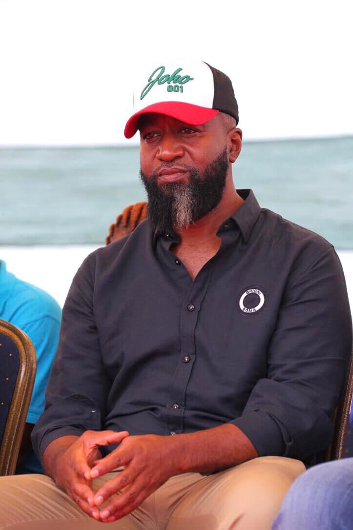 Moha001_Onyango's tweet photo. Governor Joho rocking a Brioni Roma long sleeve shirt at the Taveta Taveta rally. Wajuaji how much is this shirt? https://t.co/idRnjx2gwf