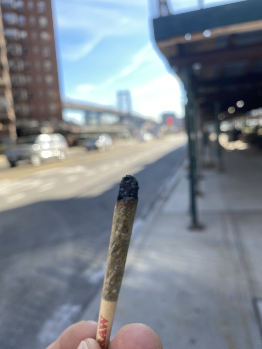 r0bryan's tweet photo. Wake up. Bake up. Cake up. https://t.co/W1a5hkbYVg