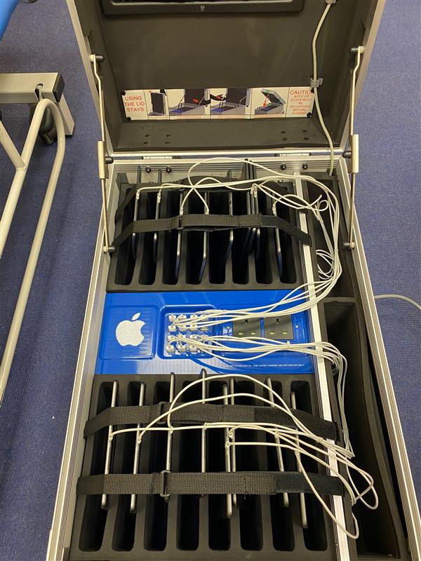 WesternBusiness's tweet photo. Our ICT Technicians have been out to Clayton Brook Primary School today to set up 20 new ipads. Enjoy guys! https://t.co/yOYa36F67Z
