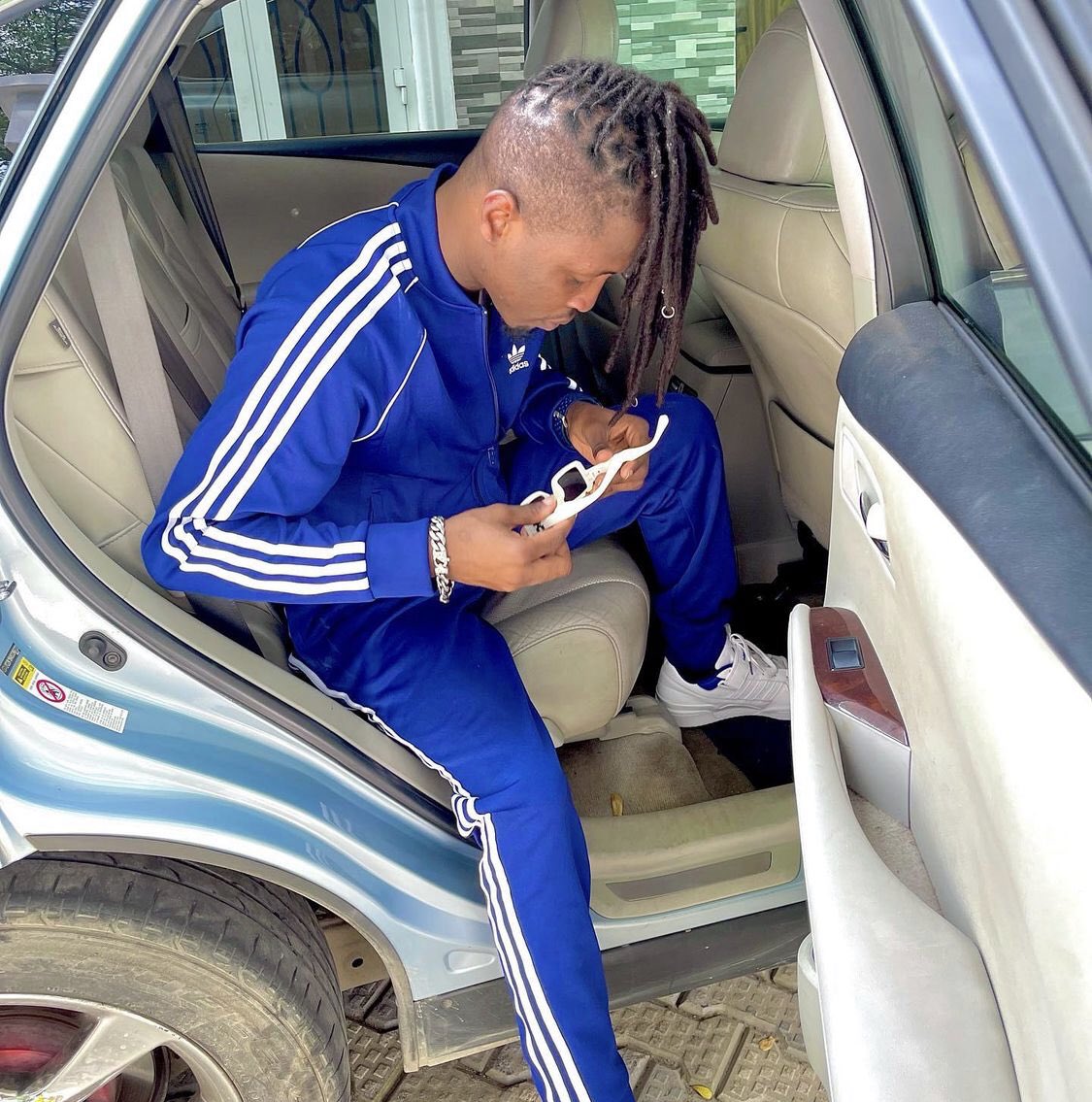 LayconGallery's tweet image. New Dimension 
   Of LayLay 🐺💛
 @itsLaycon