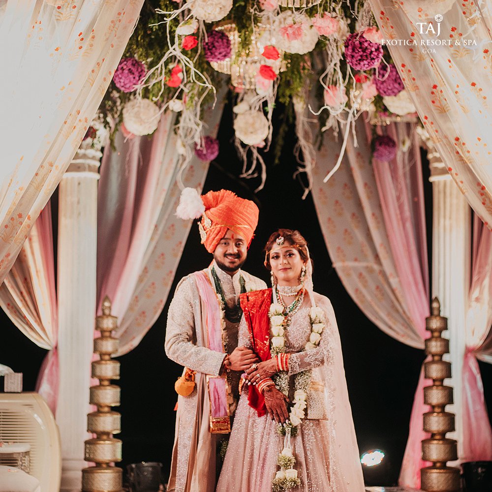 Tajexoticagoa's tweet photo. Tying the knot in Goa, with its picture-perfect landscapes and stunning beaches, ensures that your special day stays unforgettable.
Congratulations Rashi and Chetan!
#TimelessWeddings #TimelessWeddingsAtTheTaj #DestinationWedding #TajExoticaGoa #BeachResort #GoaForYou https://t.co/P0kTMI3sdZ