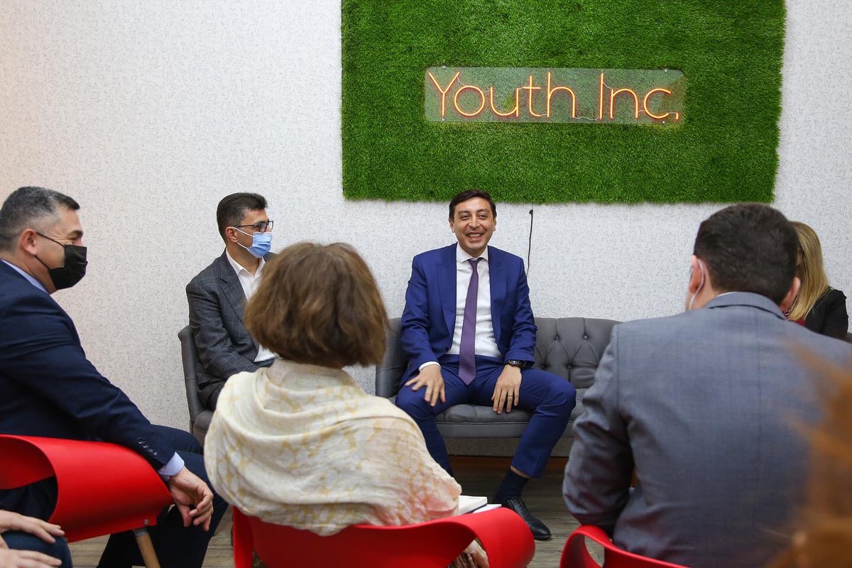 YouthIncAz's tweet photo. During the meeting the graduates of the projects of“Youth Inc.”shared information about their startups and future plans.Based on this,had the opportunity to receive mentoring from foreign representatives of“Coca-Cola”and Ministry of Youth and Sport of Republic of Azerbaijan https://t.co/jYNfd55MKs