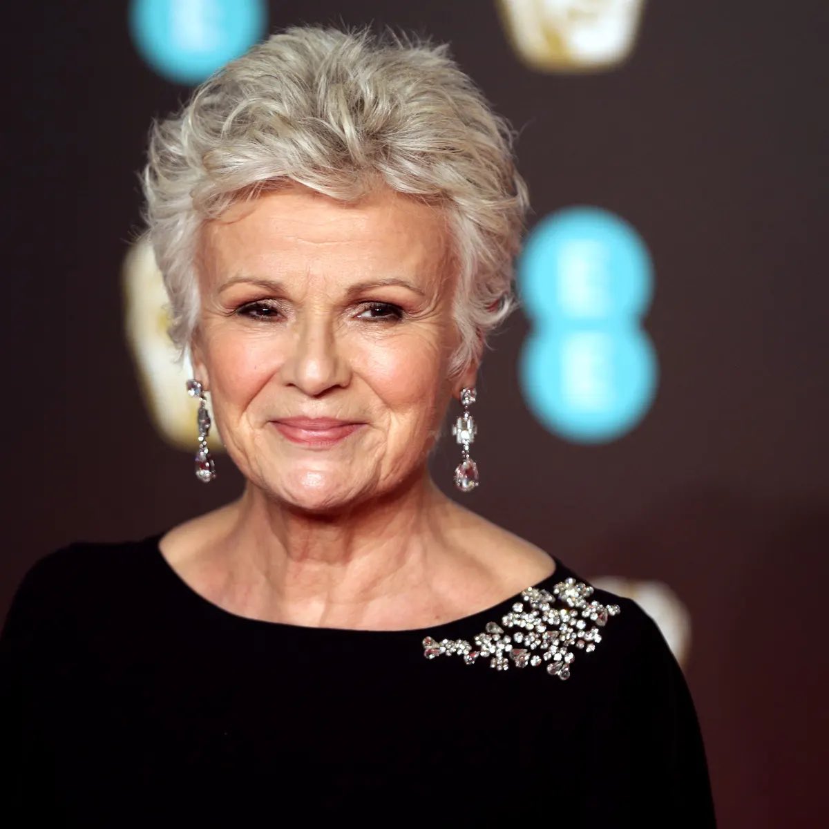  Happy birthday to Julie Walters who portrayed Molly Weasley in the films! 