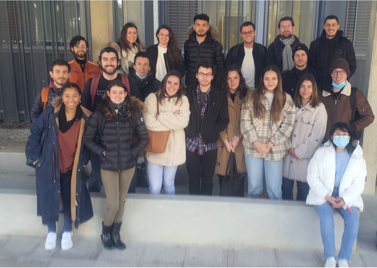 amu_msc's tweet photo. Les étudiants en Master 1 ont brillamment défendu leurs Projet Expérimentaux en Microbiologie. Des idées riches et nombreuses ont émergé sur des thèmes variés : homéostasie du cuivre, horloge circadienne, motilité bactérienne, toxine-antitoxine, enzymes fongiques. https://t.co/3re87vu4n9