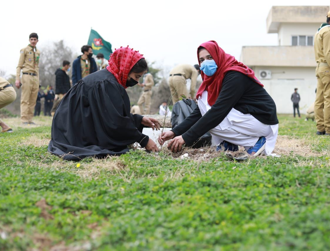 ClimateChangePK's tweet image. Young Scouts showed love for Pakistan by participating in Prime Minister Imran Khan's Spring Tree Plantation Campaign Today.

#SpringPlantation #Plant4Pak #Plant4Pakistan @Scout_Pakistan