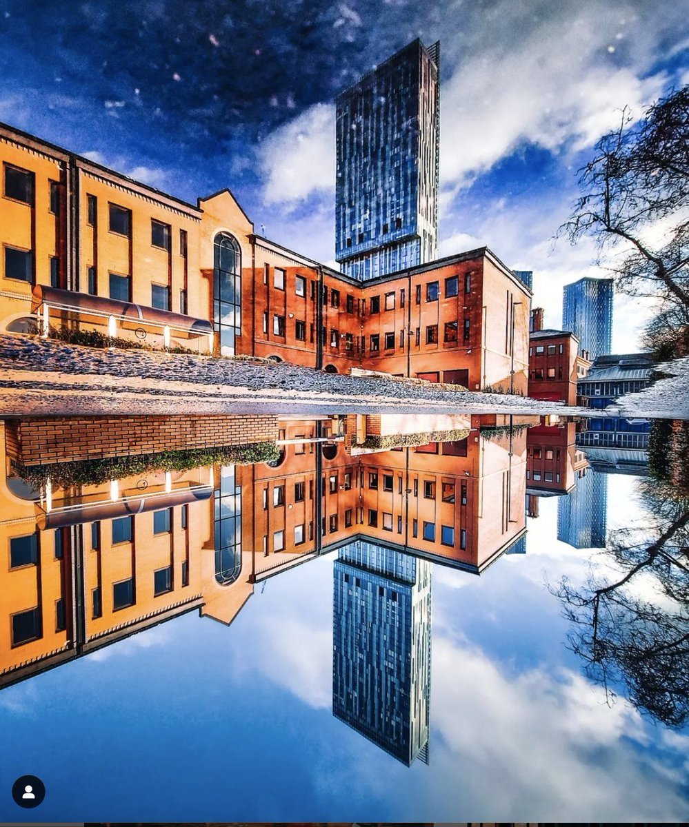 RothmoreProp's tweet photo. Even in the rain, the style and unique beauty of the city shines though ❤️

@throughmylenstm

#manchester #thisismcr #rothmoreproperty #property #storyofthestreet #manny https://t.co/A74LMiKN1t