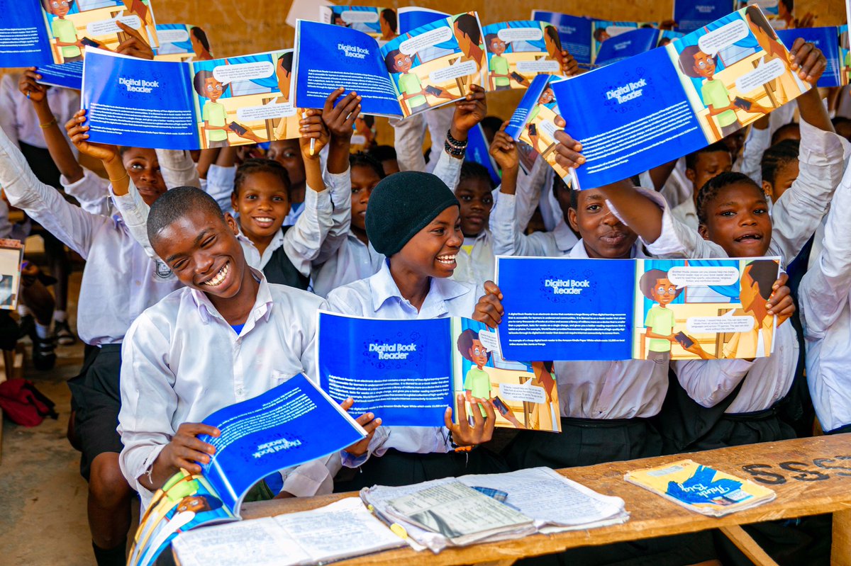 Areai4Africa's tweet photo. With the #DigitalLearningManual, students can:
๐ Learn about low-cost offline tools
โญ๏ธ Use low-cost offline tools when schools are closed
๐ Share this new-found knowledge with their friends
Download the e-copy in English, Yoruba & Hausa here:
https://t.co/Mcnl1LoJ1A https://t.co/ZkEPmK49rF