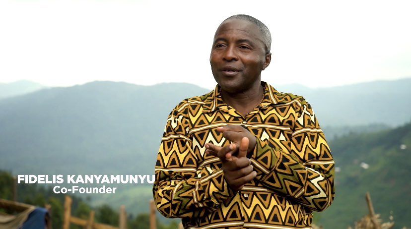 📺WATCH: How Fidelis kanyamunyu-Cofounder #HomeOfTheGorillas joined hands to fill the gap of marketing mountain gorillas 👇👇👇
youtu.be/1QjCtflY4Wk