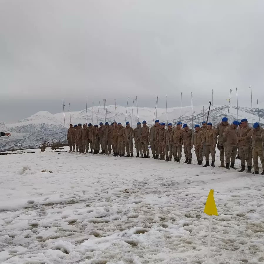 AfadBitlis's tweet photo. İlimizde yaşanabilecek "Çığ Olaylarına" karşı ilk müdahaleyi yapacak, İl Afet Müdahale Planı’nı güçlendirecek  Hizan Komando Birliğine yönelik "Teorik ve Uygulamalı Çığda Arama Kurtarma Eğitimi" verildi.

#afetehazirbitlis https://t.co/wRZmeouYmt