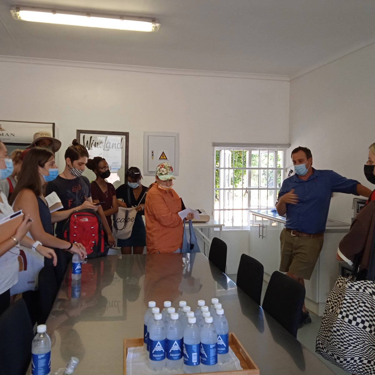 of_oenology's tweet photo. Thank you to @bosmanwines for hosting our 3rd year class this morning and learning all things plant improvement https://t.co/RdS7jXxxRc