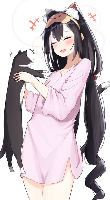 猫と戯れるキャルちゃん
#猫の日 