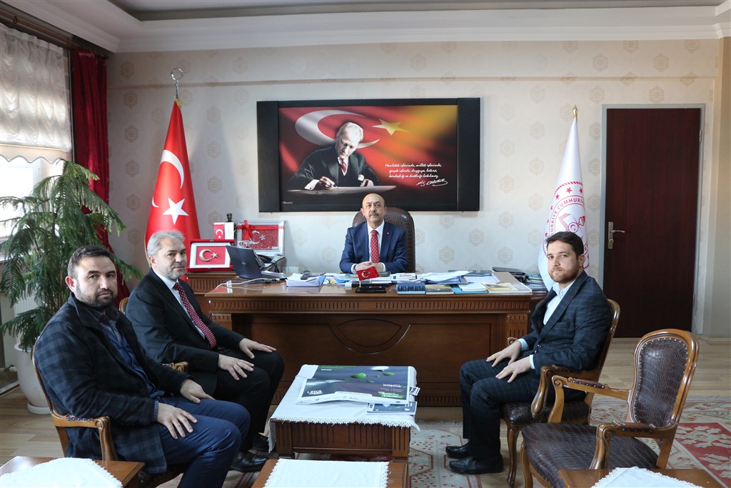 uy_aksaray's tweet photo. Ufka Yolculuk komisyonu olarak Aksaray İl Milli Eğitim Müdürümüzü  ziyaret ettik. 
@uy_aksaray 
@ufkayolculuk10 
@haciomerkartal 
@aksarayvaliligi 
@hmzaydg https://t.co/YvxLiFokxW