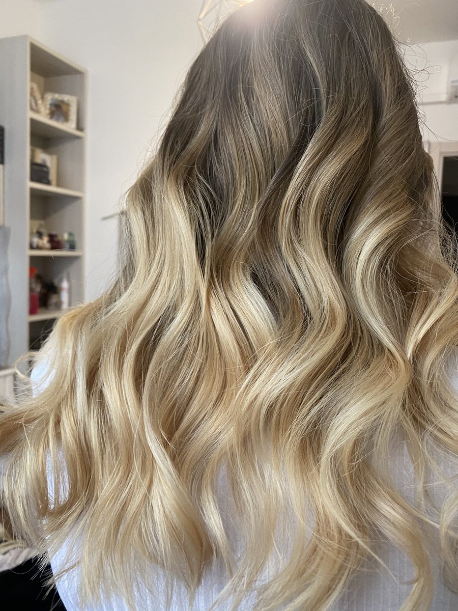 levrangigaia's tweet photo. balayage eseguito a mano libera✨ @ComoCfp https://t.co/dQkMgCnDQQ