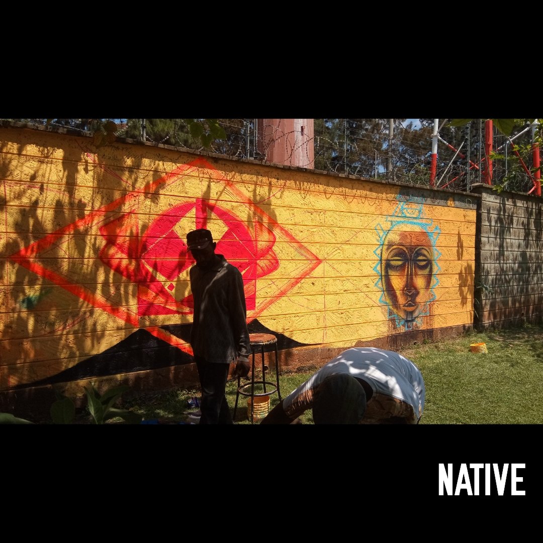nativenairobi's tweet photo. 'Elder ones' mural from the #historyfunction series , completed at Muringa studios.
#grafffiti #streetart #kenyanart #aerosolart https://t.co/XbKdbzrYDY