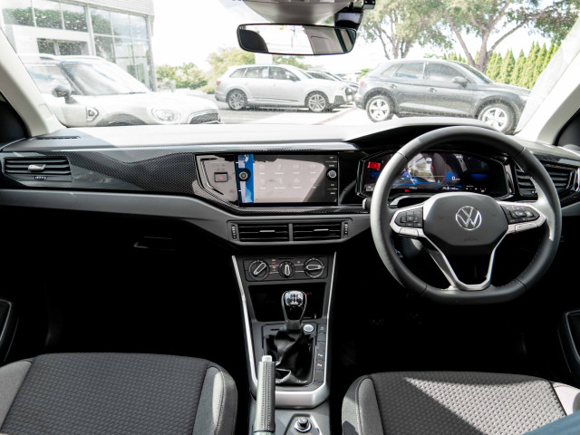 _SnyMan_'s tweet photo. 2022 VW Polo TSi 1.0 Life with 700km selling for R419 995 (R6 900 estimated installment)

#Rosettenville MacG Boity #BBMzanzi Zimbos Big Zulu Vyno Buhle #SkeemSaam Busta 929 #OperationDudula https://t.co/uN9Vez72SK