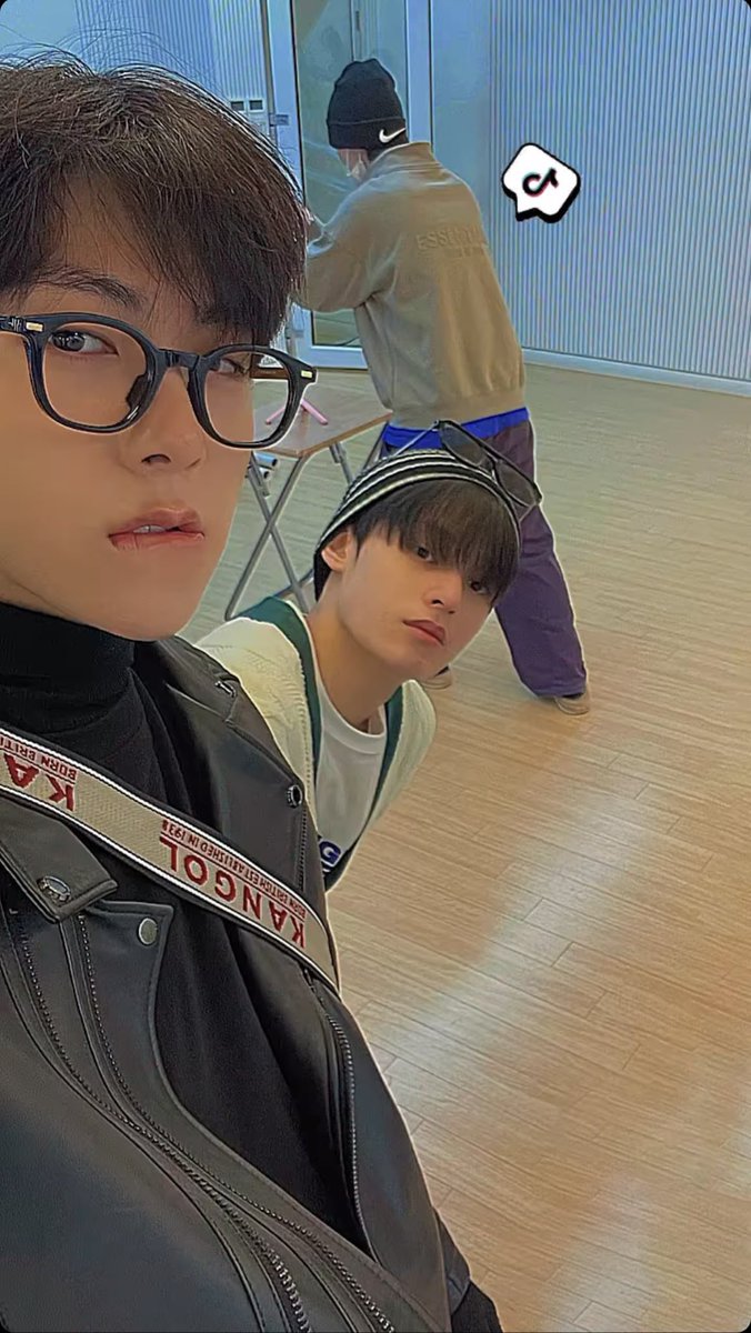 FORWOOCHAN_TH's tweet photo. [220222] instagram update 
#WOOCHAN #조우찬 #อูชาน #TraineeA https://t.co/8ErkCsjpkV