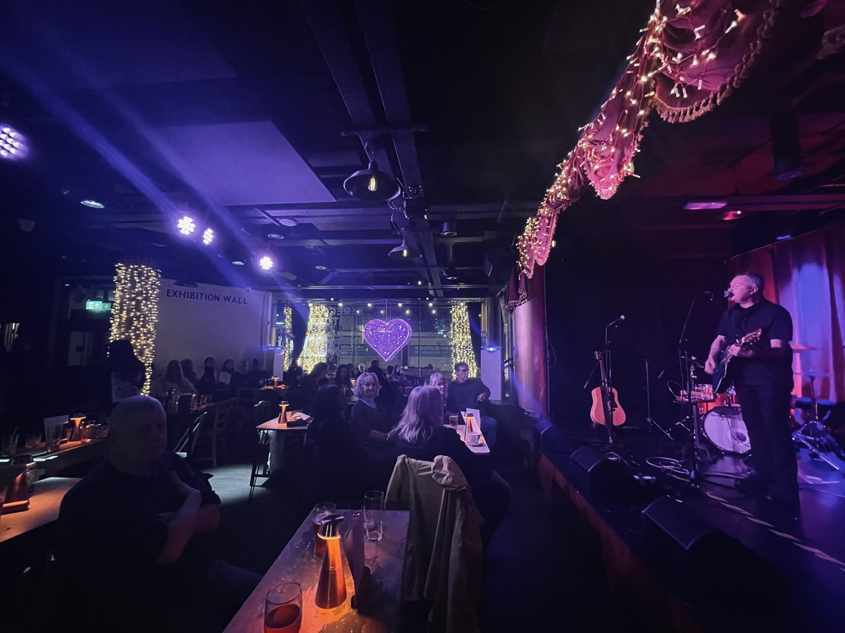 soundloungeCIC's tweet photo. #FriendshipCoffee every TUe from 10am in #Sutton. Tell your friends & neighbours. Free hot drink & hangout for people suffering from@#socialisolation. No questions asked, ever ♥️ come & get yours ☕️
TONIGHT #OpenMic all ages & abilities. Sign up from 7pm to perform on our stage https://t.co/1vjoakJTki