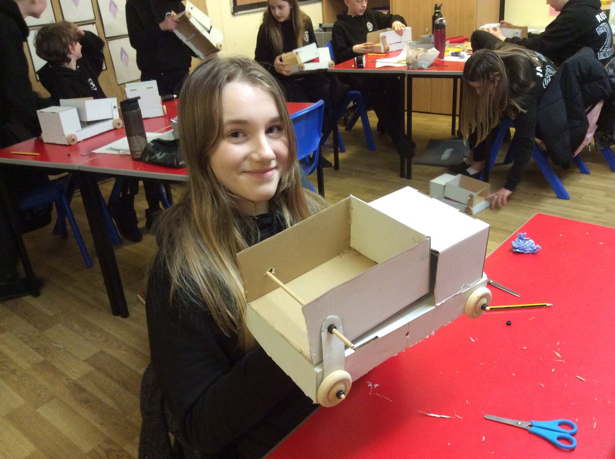 MissDocherty5's tweet photo. Yesterday P7 had a visitor from @NESCollege to kick off our SuSTEMability challenge. Mr Forman taught us how to use recycled materials to make a pneumatic truck, using energy to move a balloon! We loved learning how to measure and use tools. @DanestoneP #tweetbyp7 https://t.co/2CErEP8hk9
