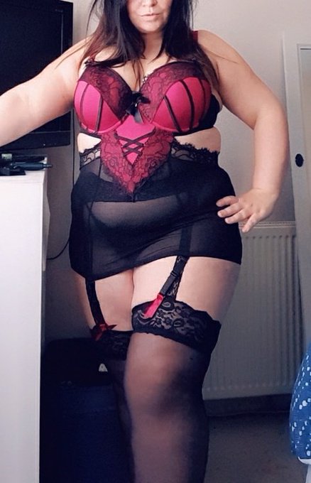 What's your favourite?   ❤red 🖤black  💙blue 💗pink https://t.co/66fe9ajxr1