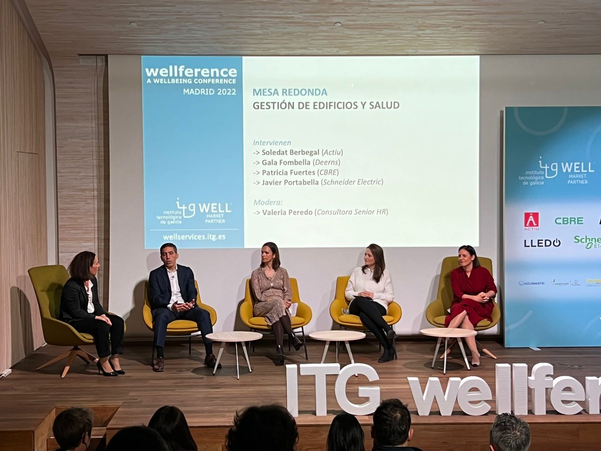 KnaufInsulSpain's tweet photo. 🔴Da comienzo la mesa redonda "Gestión de #edificios en cuestión de salud", en la que participan ponentes de las empresas @actiu, #Deerns, @CBRE_ES y @SchneiderES, moderada por Valeria Peredo, Consultora Senior HR.
#Wellference2022 @itgwell https://t.co/6ZsiAjnFWB
