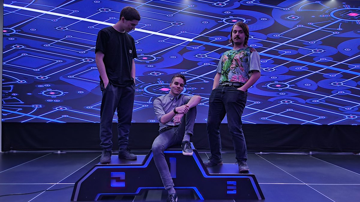 EXPLORiA tweet media