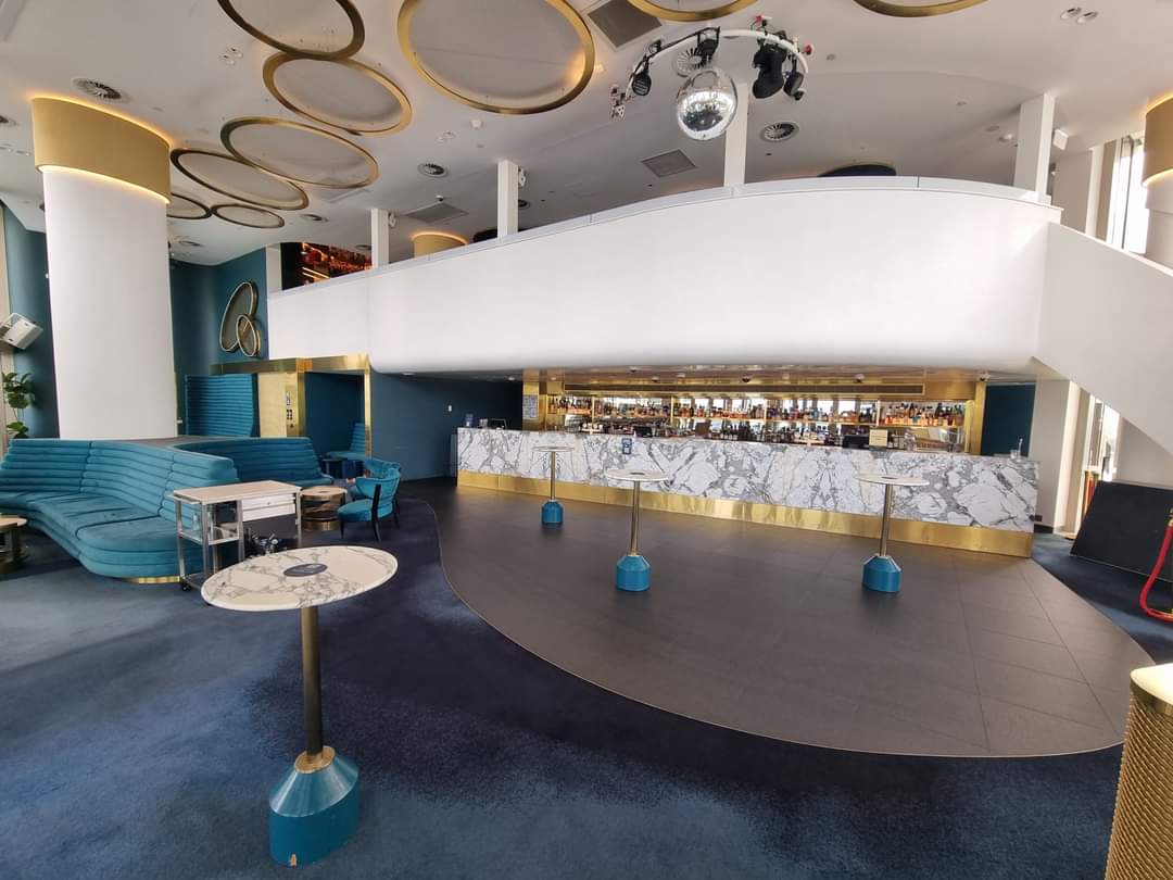 CryptoConANZ's tweet photo. This is 2/3 of our current convention floor space and a roof top bar.

Who's coming the the biggest Crypto event in Australia? 

Tag a mate in comments below and we will pick a winner for 2x weekend passes! 

https://t.co/Qj4bvR4C7z https://t.co/cJRQywnVPv