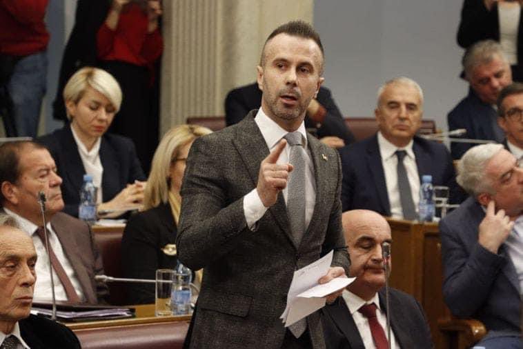 DemokrateCG's tweet photo. ✅🇲🇪NE IDEM NA BILO KOJI SASTANAK NAVODNE PARLAMENTARNE VEĆINE SVE DOK SNP I URA NE DAJU ČVRSTE GARANCIJE DA NEĆE FORMIRATI PARLAMENTARNU VEĆINU SA DPS. BILO KOJI PREGOVORI SA URA, U OVOM TRENUTKU, SU UJEDNO I PREGOVORI SA DPS. https://t.co/pYoSAuVUJs