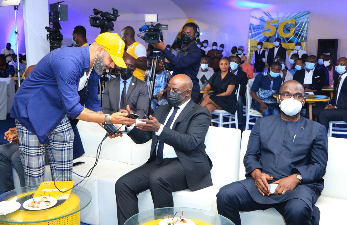 MTNCotedIvoire's tweet photo. Le 18 février 2022, MTN CI a officiellement lancé la phase expérimentale de son réseau de dernière génération 5G, devenant ainsi le premier opérateur mobile à permettre à ses abonnés d’expérimenter cette technologie en Côte d’Ivoire. https://t.co/ufEoakHJX7