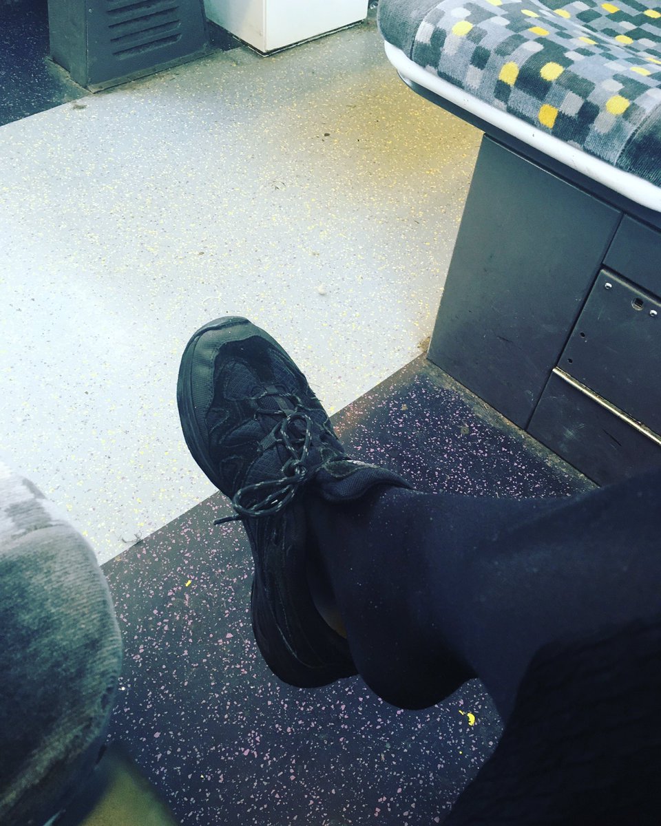 NWretched's tweet photo. Day 2 of #ridingtherails #trainwanker #nursewretched #nhs #Travel #dangling #arches #tuesdayvibe #tuesdaymotivations #FOOTFETİSH https://t.co/eCEf9G1DG4