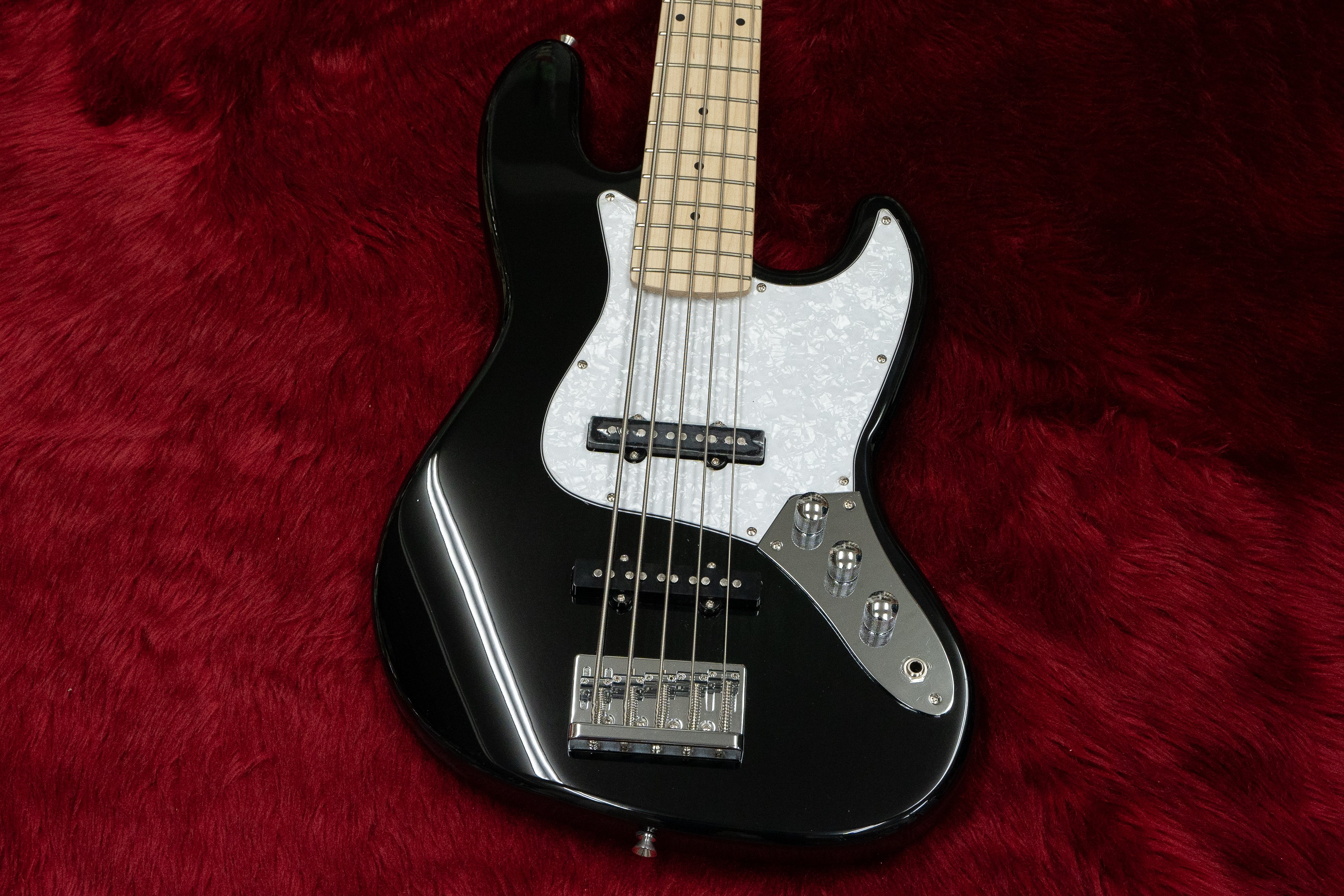 woofy basses / Cavalier 5 M