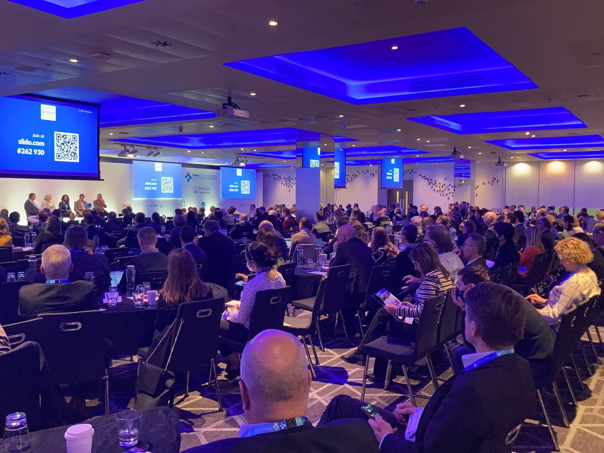 AHInnovation's tweet photo. Amazing to be back in a full room again! We're wrapping up on our second session of the day - a panel discussion on Developing a Unified Roadmap to Net Zero: Detection, Limitation, and Innovation in Sustainability

#AnimalHealth #AHNTI #Innovation  #AnimalHealthEurope https://t.co/9Ra890Pdsu