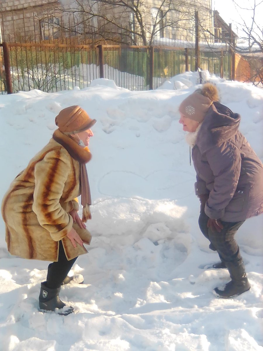 tgcson_2's tweet photo. Занятия физической культурой на открытом воздухе неотъемлемо связано с закаливанием. Прежде всего, тренировки на свежем воздухе увеличивают выносливость, так как обилие кислорода позволяет организму быстрее восстанавливаться и, благодаря этому, справляться с нагрузками. https://t.co/qRBvRV0ScQ