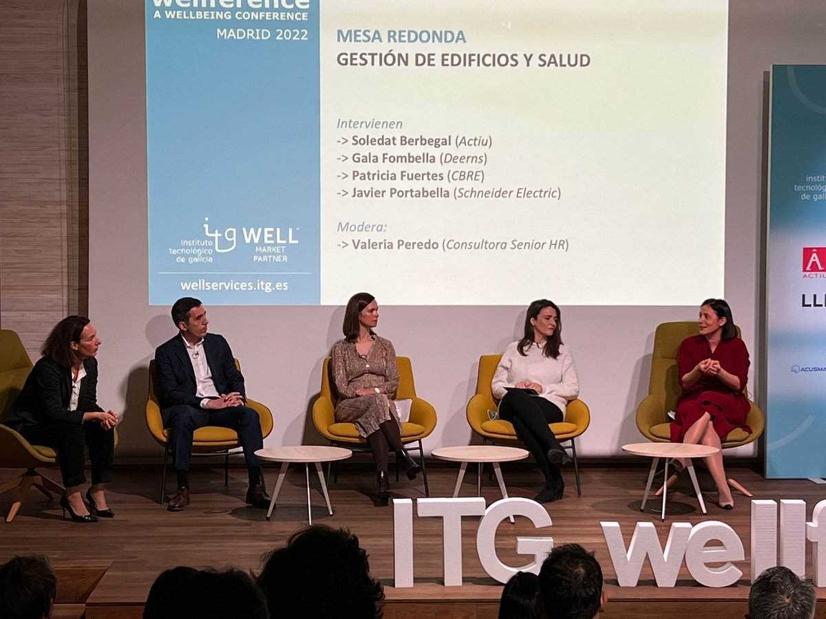 KnaufInsulSpain's tweet photo. 🔴Soledat Berbegal, consejera y directora de reputación de marca en @actiu también recalca que gracias al uso de la #tecnología, podemos tener datos reales de cómo el #aislamiento nos influye positivamente.
#Wellference22 @itgwell https://t.co/IUr0IzDPSs