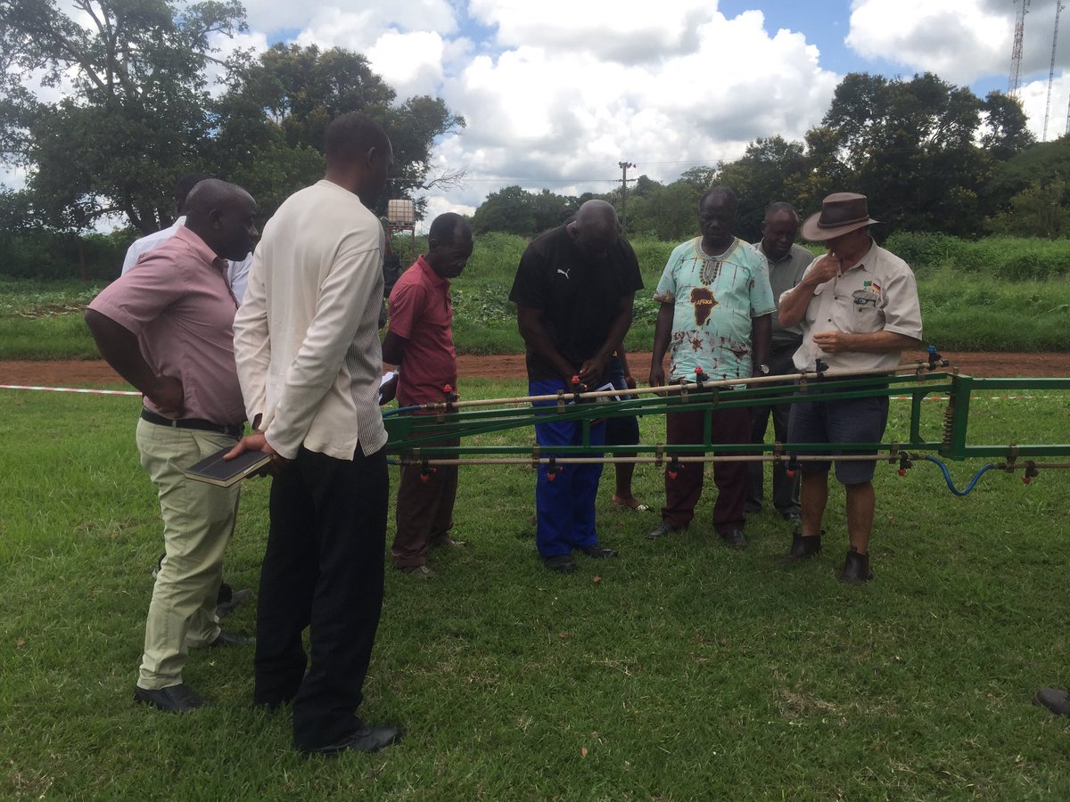GeniusChabinga's tweet photo. Currently in progress! #BOOMSPRAY CALIBRATION. @AKTC_Zambia . For Emergent Farmers from various places of zambia! https://t.co/eKRI25uYRs