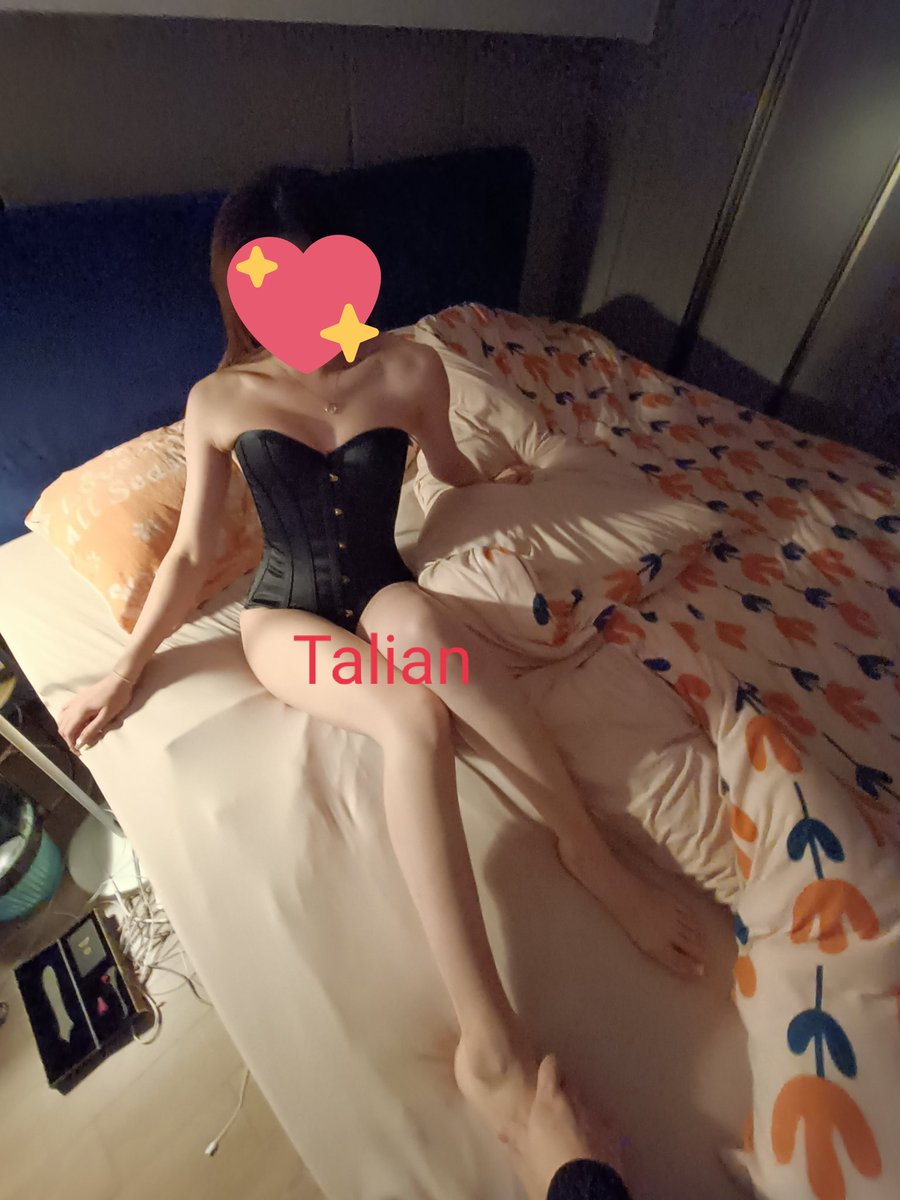 Talian_Ax's tweet photo. 和我家小猫咪的周末过的还不错
第一推希望大家多多支持 
#调教 #母狗养成 #sm #长腿 https://t.co/49POH3r4JJ