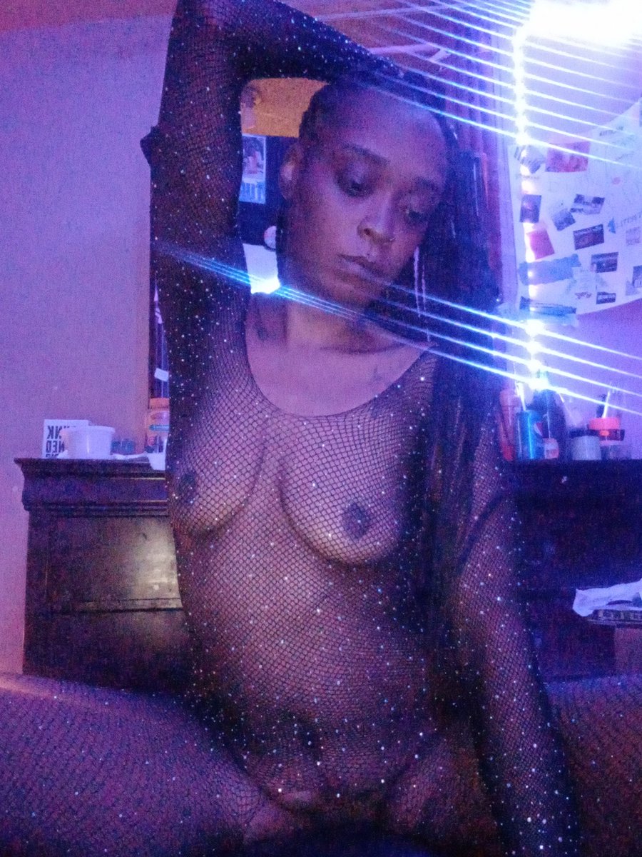 LsCarmenwms306's tweet photo. 👅💦😍🦋🍆🌈 #me #itsalmostmybday #Pisces #freakyvibes https://t.co/WwpVOiDHIA