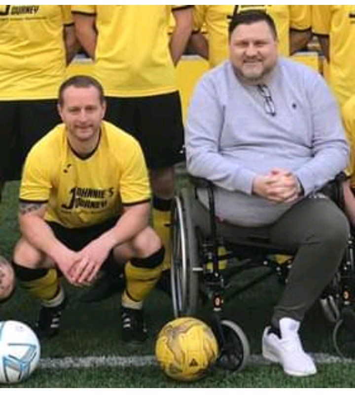 JMeeksJourney's tweet photo. https://t.co/K6CBQAWKd5 3 days until #Rossco 12hr Gym Session @KingsManorHotel. Help us reach our target 🎯 and you could win in the raffle - every £5 is one entry! See 👇 Johnnie's update and the #NETcancerawareness msg! This is why we do what we do!  💛🖤 plz RT 🙏 https://t.co/33UvumCDgy