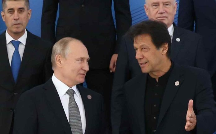 pakco_updates's tweet image. #Feb22nd

5. #PmImranKhan's visit to #Moscow is to improve bilateral relations &amp;amp; #trade between #Russia &amp;amp; #Pakistan.
He will also reiterate his resolve to complete the #Pakistan Stream #Gas Pipeline adding its very important to #Islamabad.
#BreakingNews #Putin #tuesdaymotivations